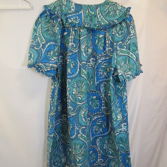 Models Coat housecoat in paisley blue and green  PXL - Picture 4 of 4